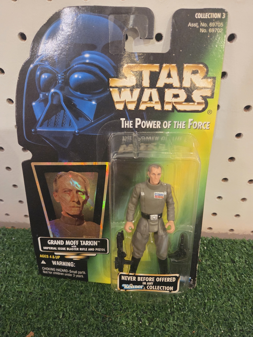 Vintage 1996 Kenner Star Wars The Power of the Force Grand Moff Tarkin Figure